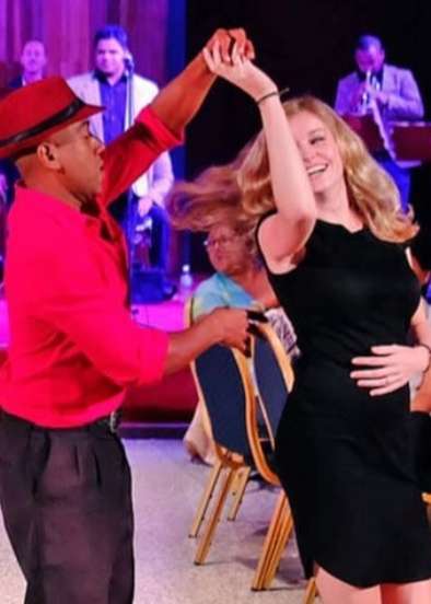 doen op Curacao dansen