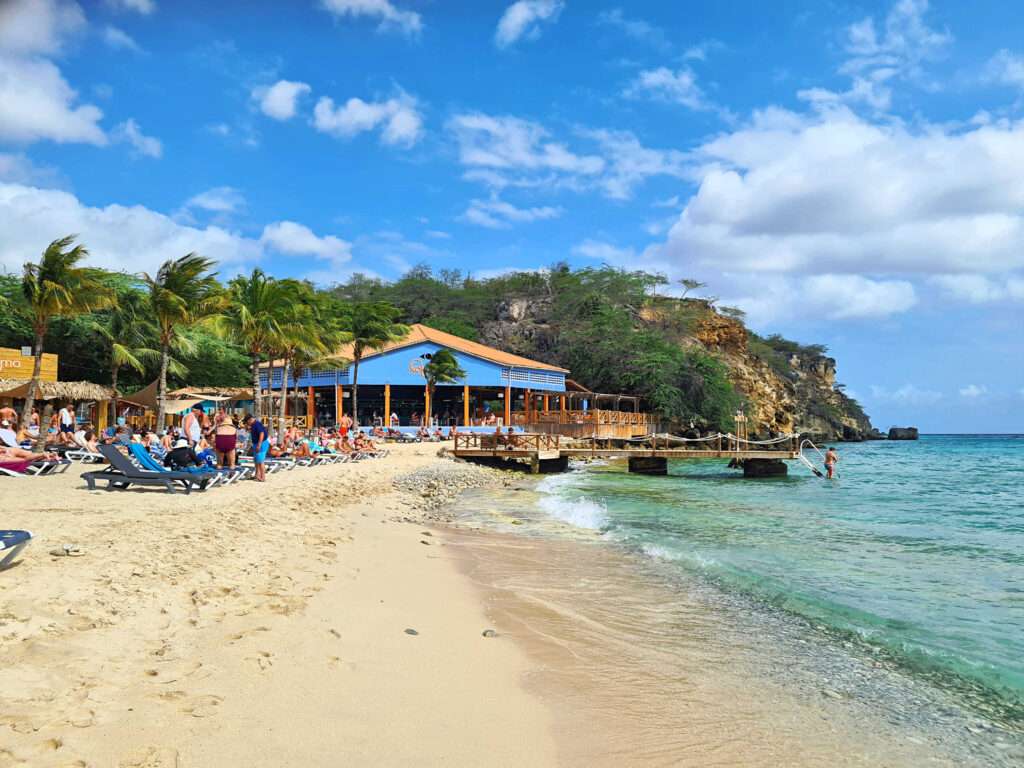 doen op curacao strandhoppen